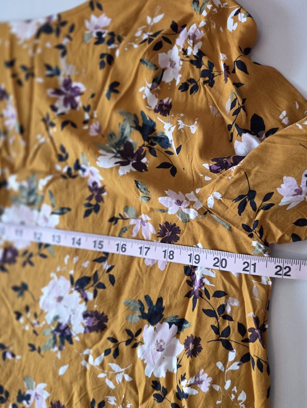 J. JILL XL Women’s Floral V-Neck Blouse in Mustard - Picture 5 of 7